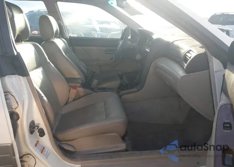 2003 Subaru Outback Limited z USA, uszkodzony, nr VIN 4S3BH686736623176